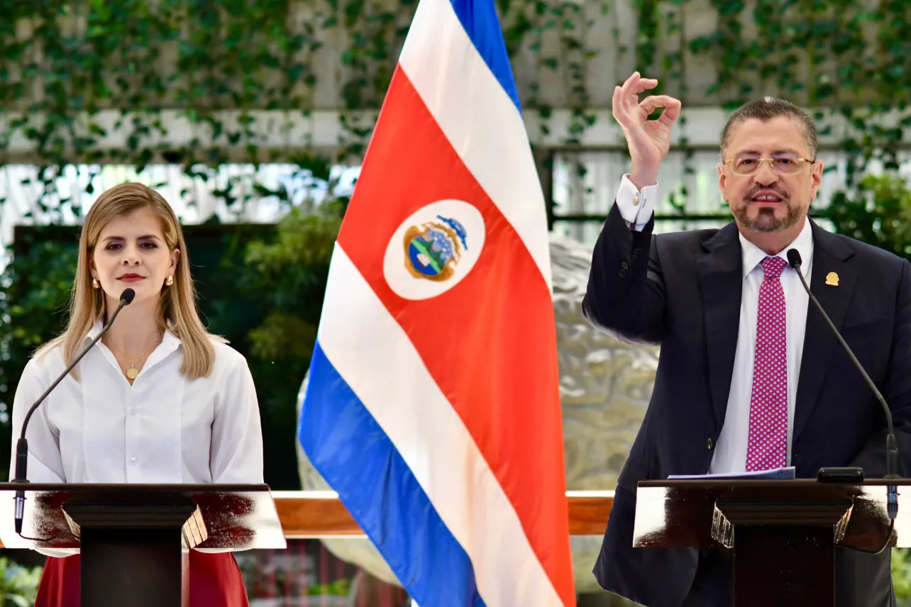 020326_Laura_Fernández_Rodrigo_Chaves_FULL