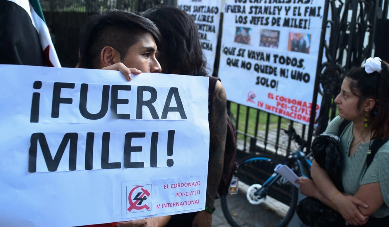 Justicia argentina suspendió decreto de Milei que limitaba derecho a huelga
