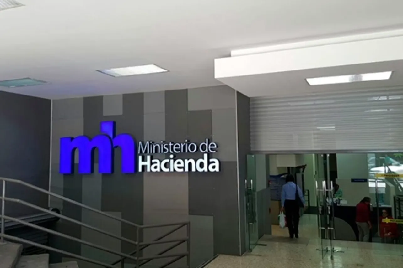 030626_Ministerio_De_Hacienda_FULL