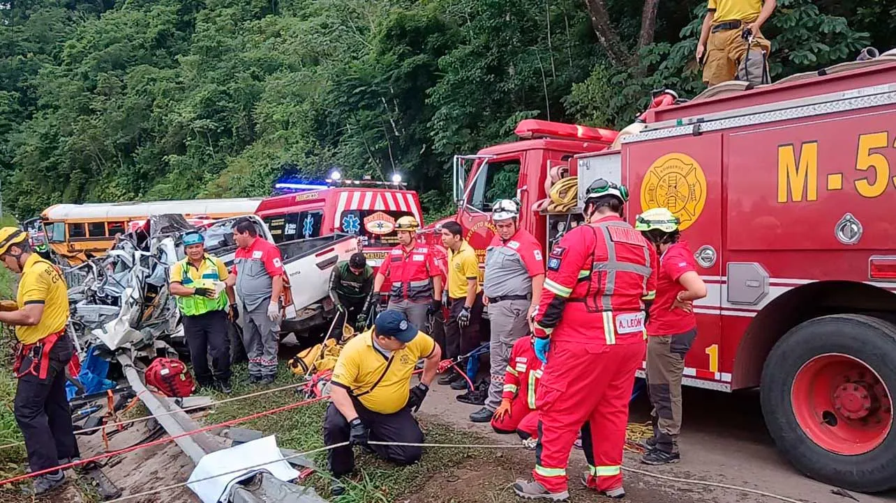 accidente, bus, Tárcoles, Puntarenas