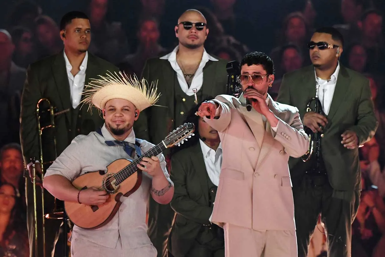 Bad Bunny durante una presentación.