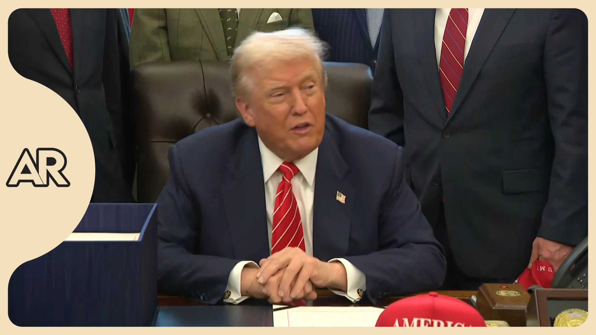 Trump dice que “ya es hora” de pasar página del escándalo de Epstein