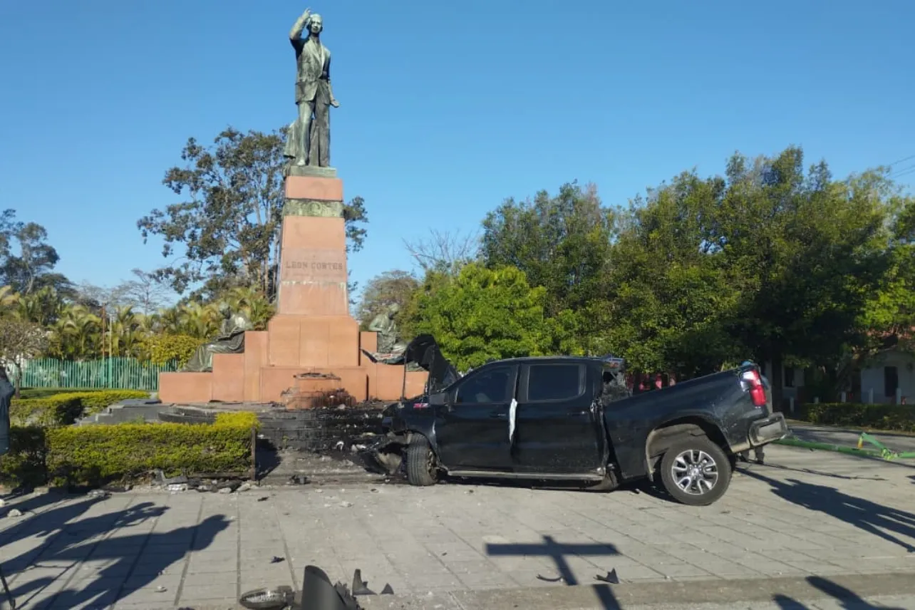 monumento, León Cortés, semáforos, MOPT, noticias, Costa Rica