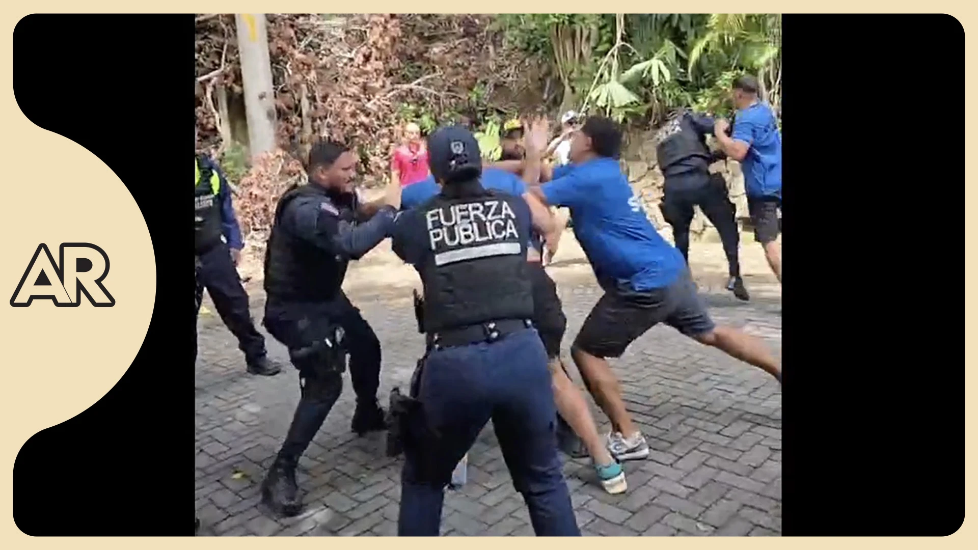 Apertura de agujas en Punta Leona provoca altercado entre policías y personal