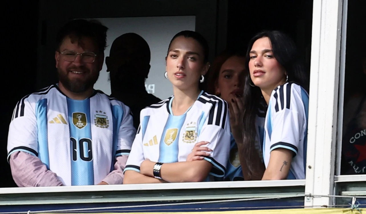 Dua Lipa, América Latina, samba, fútbol, tacos