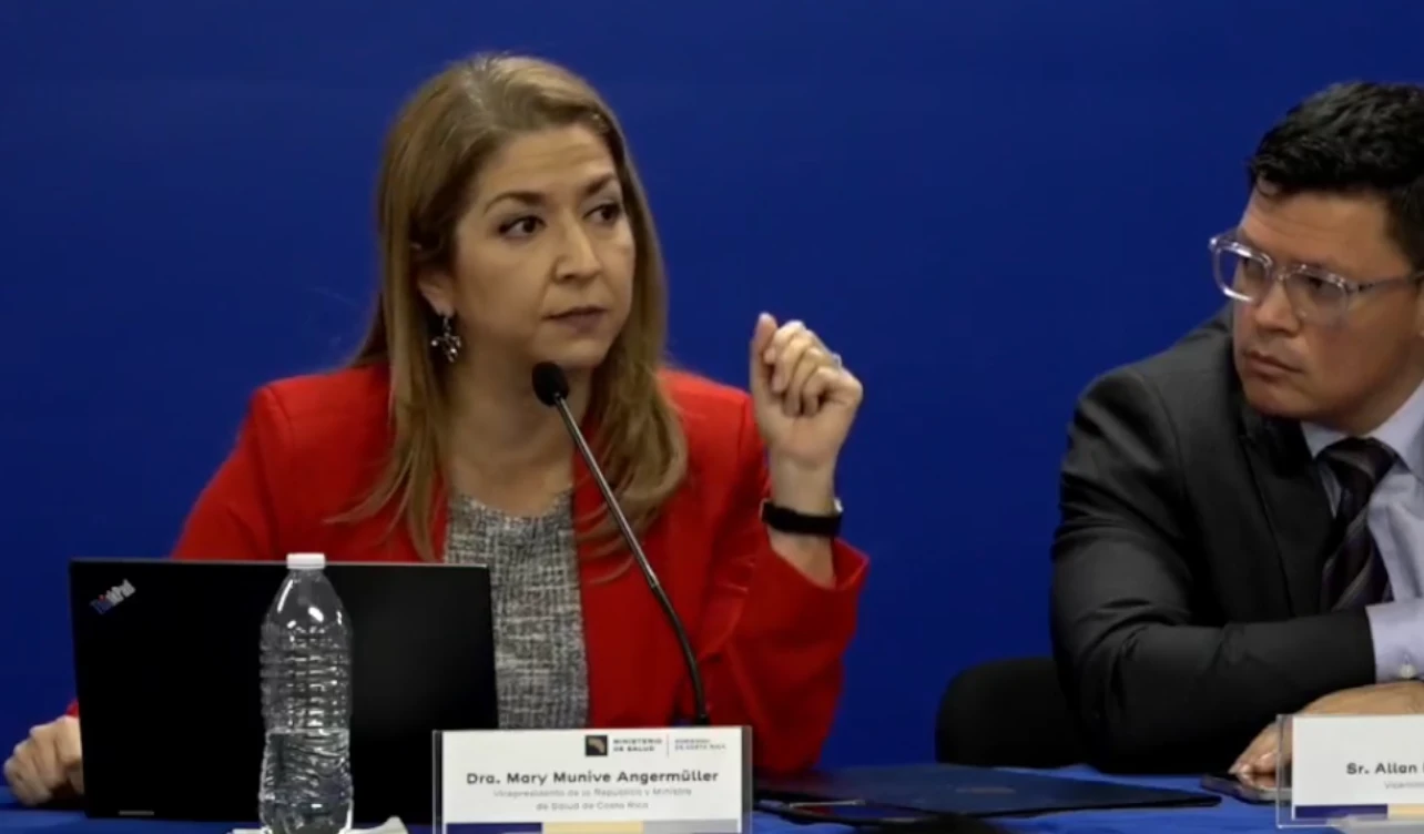 ministerio de salud, médicos especialistas, ccss, salario global, renuncias