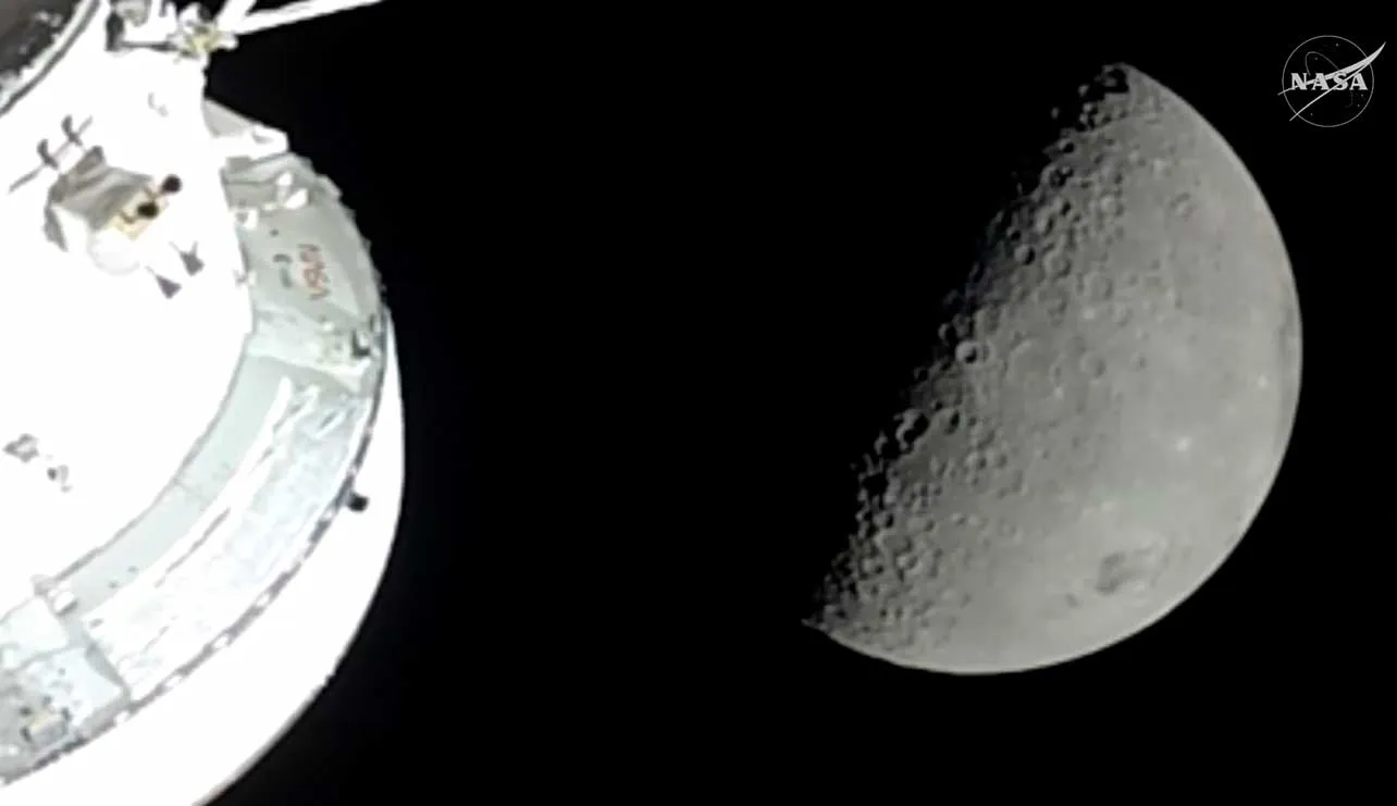 Parte de la luna vista desde la misión Artemis II.