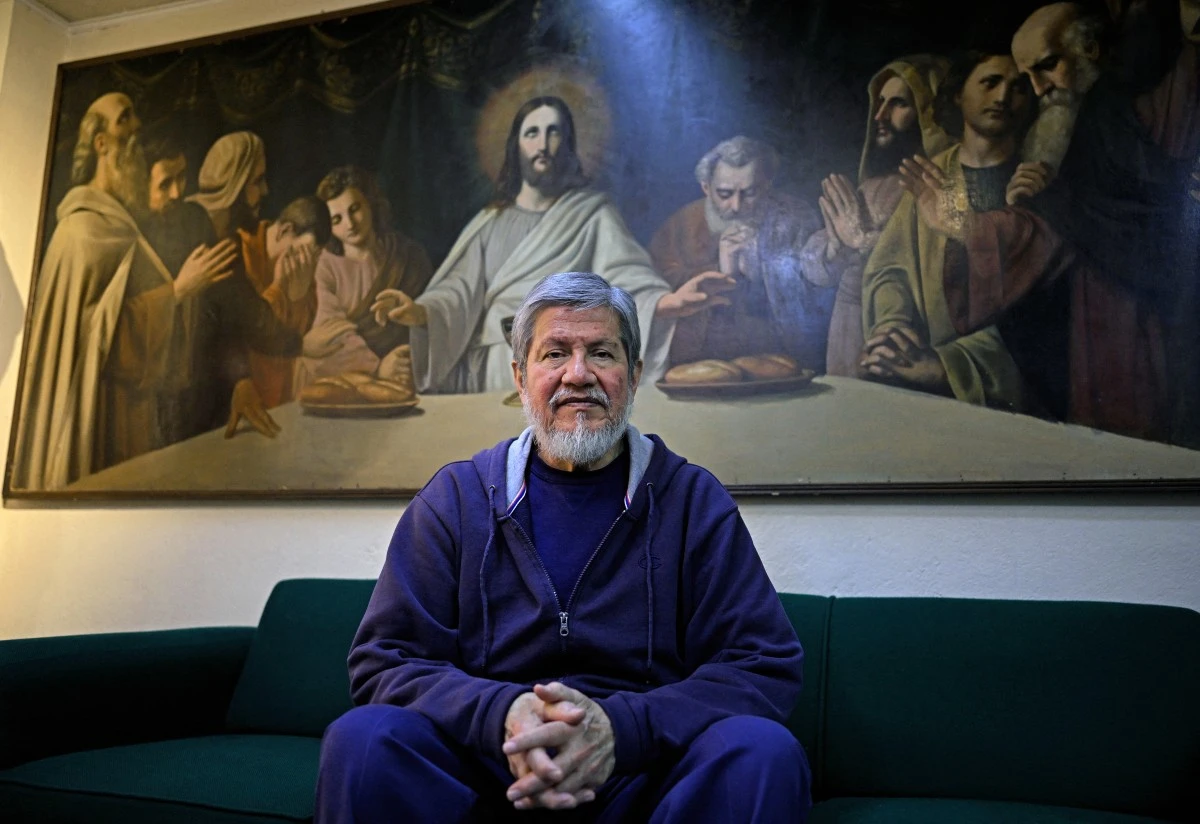 El sacerdote Gonzalo Rojas, en Ciudad de México.