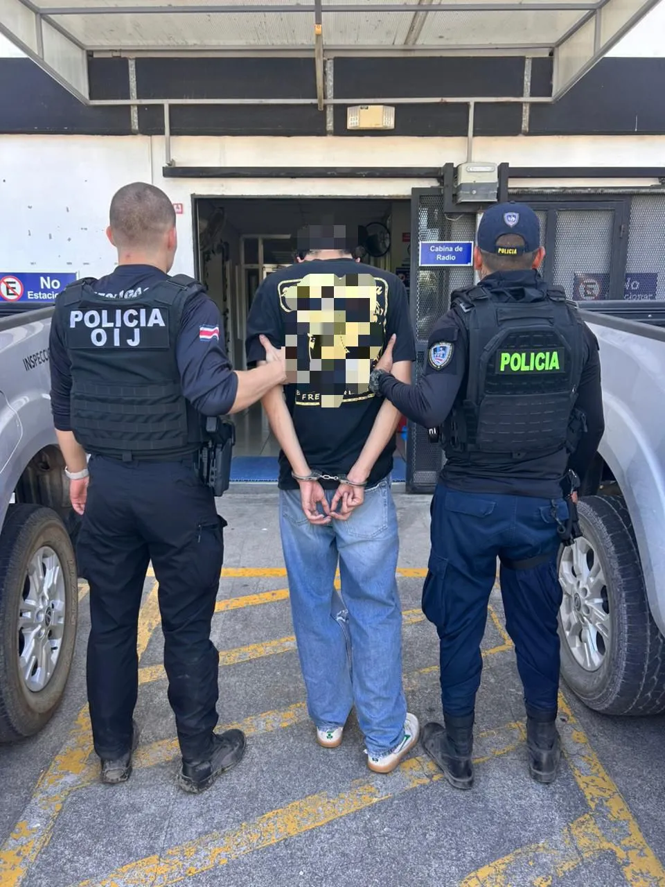 090326_Detenido_Interna