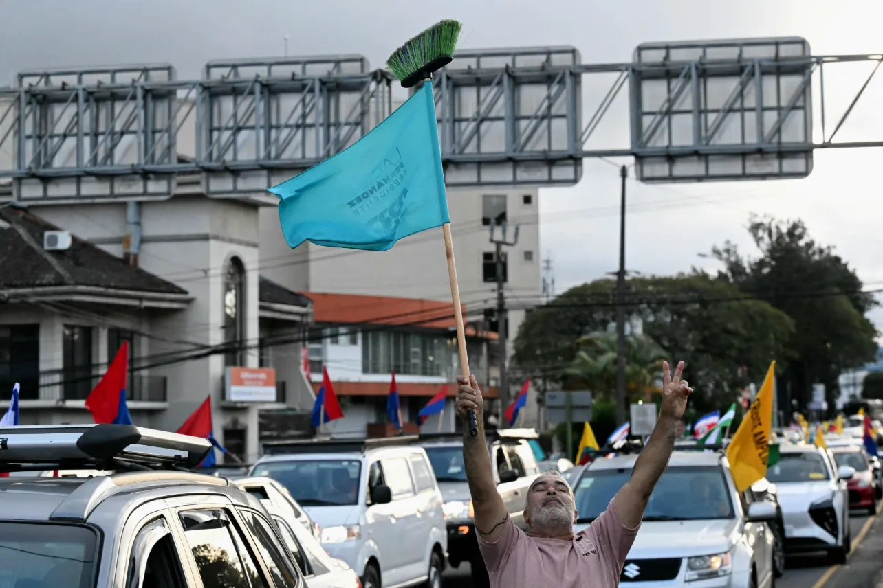 donantes, compradores, bonos, TSE, certificar solvencia, económica, dinero PPSO, noticias, Costa Rica