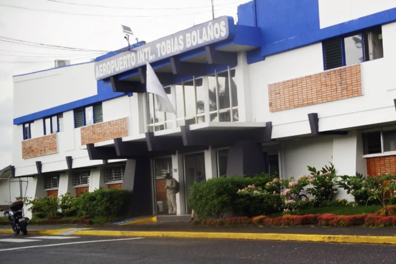 Aviación Civil, concurso, concesiones, hangares, Tobías Bolaños, noticias, Costa Rica