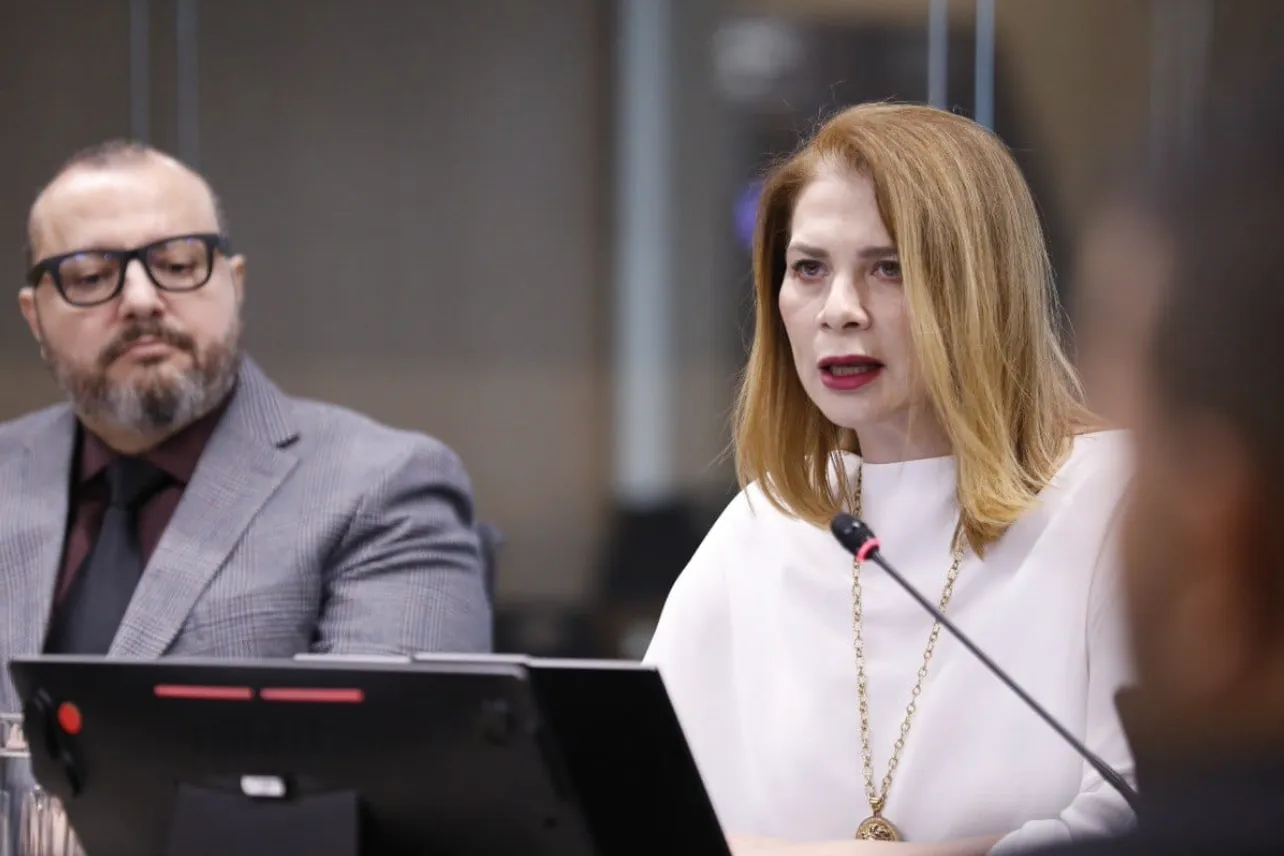 111225_Mónica_Araya_