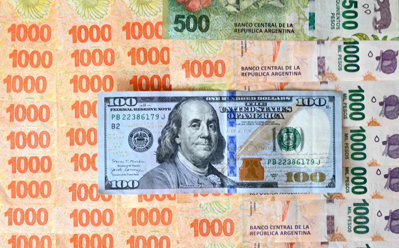 Javier Milei, Argentina, devaluación, pesos, dólar