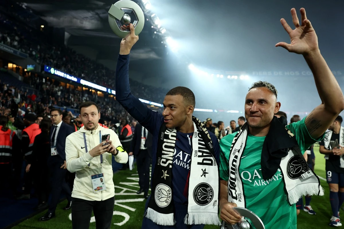 Keylor Navas, Fútbol, PSG, Kilian Mbappé