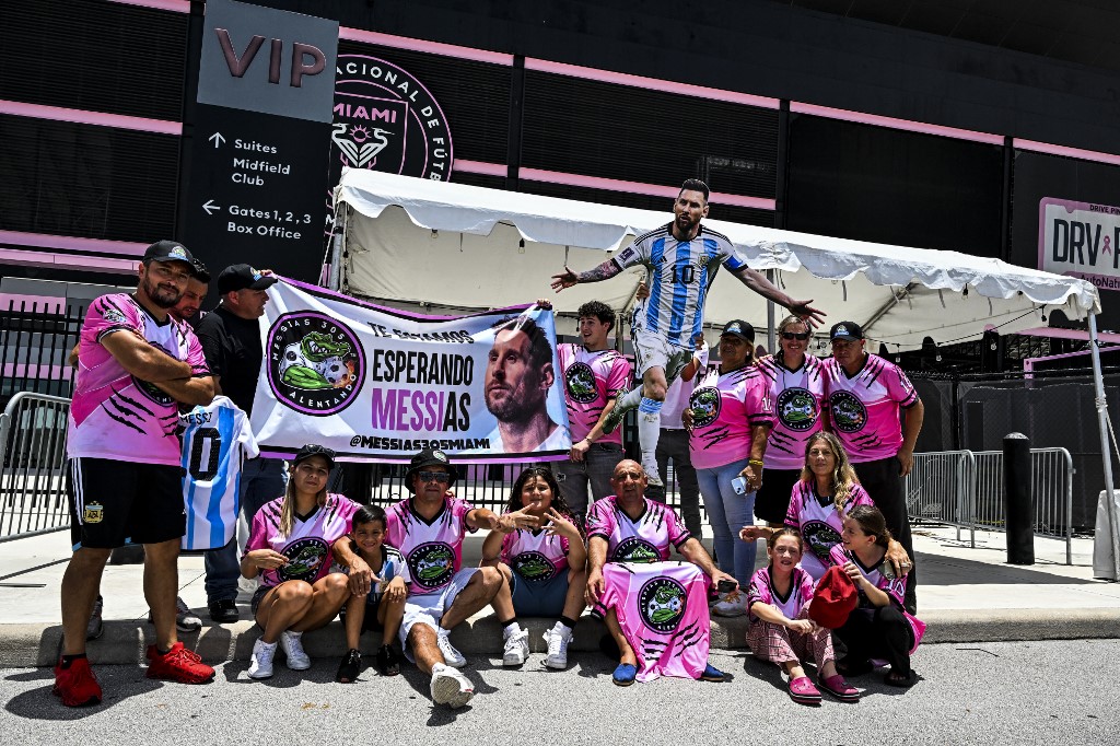 140723_Messi_Miami2.jpg