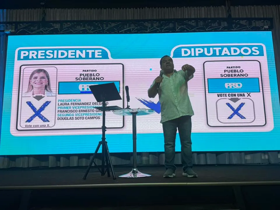 160126_Reunión_Foro_Mi_País_interna