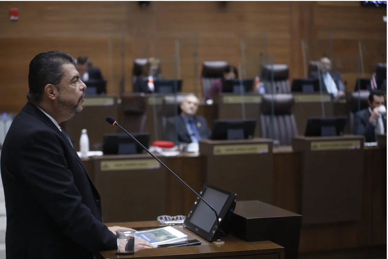 Crucitas, Mario Zamora, Plenario, noticias, Costa Rica