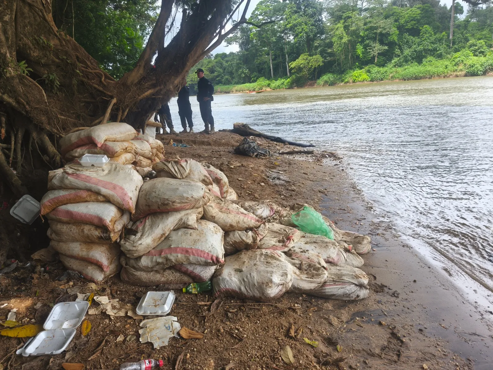 160326_Operativo_Cerro_Conchuditas_interna