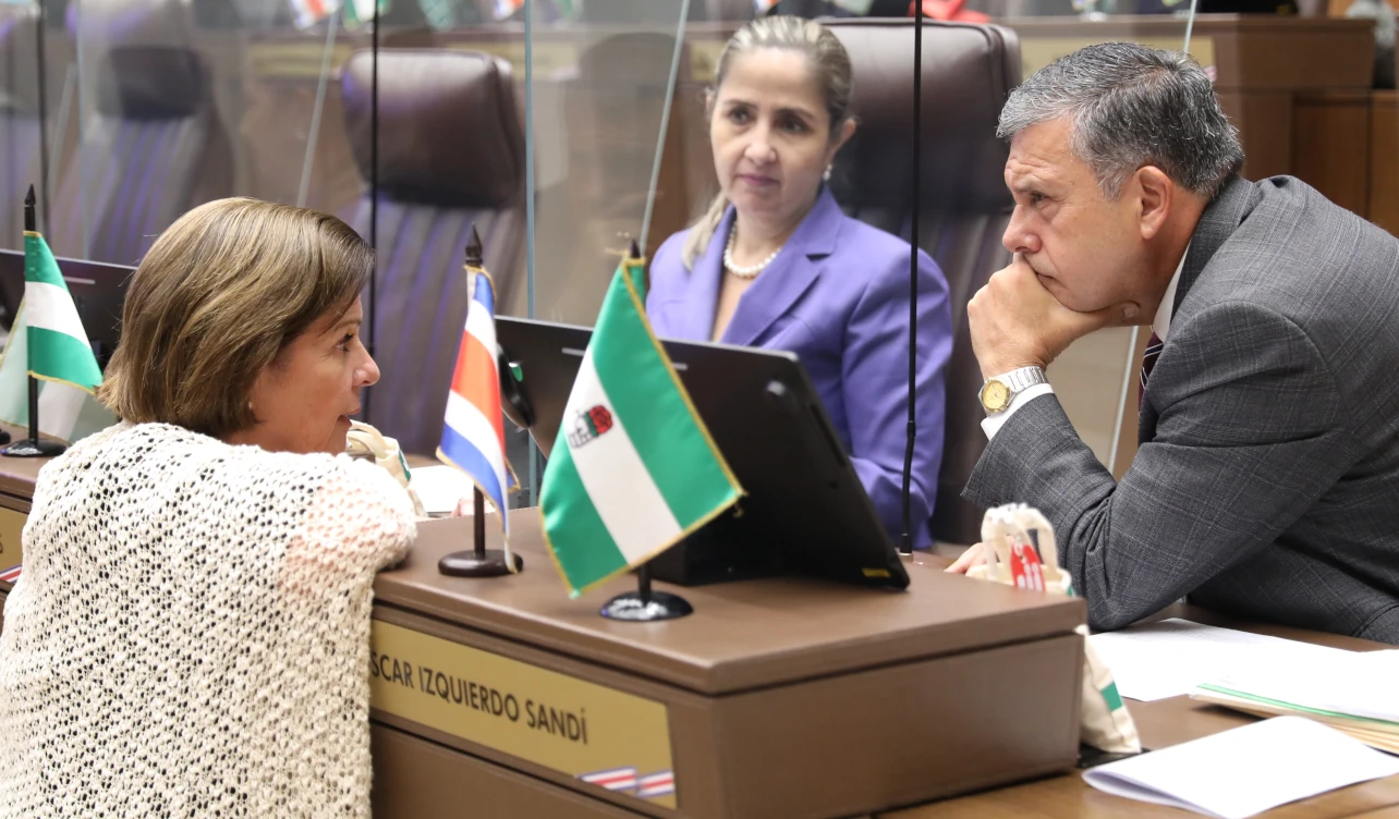 reforma constitucional, extraditar costarricenses, narcotráfico, terrorismo, asamblea legislativa, sala cuarta