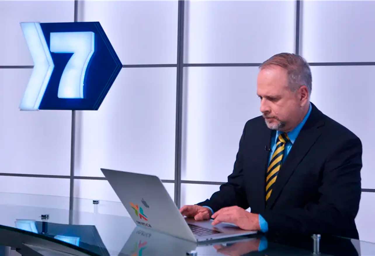 Rodolfo González, Ignacio Santos, Telenoticias