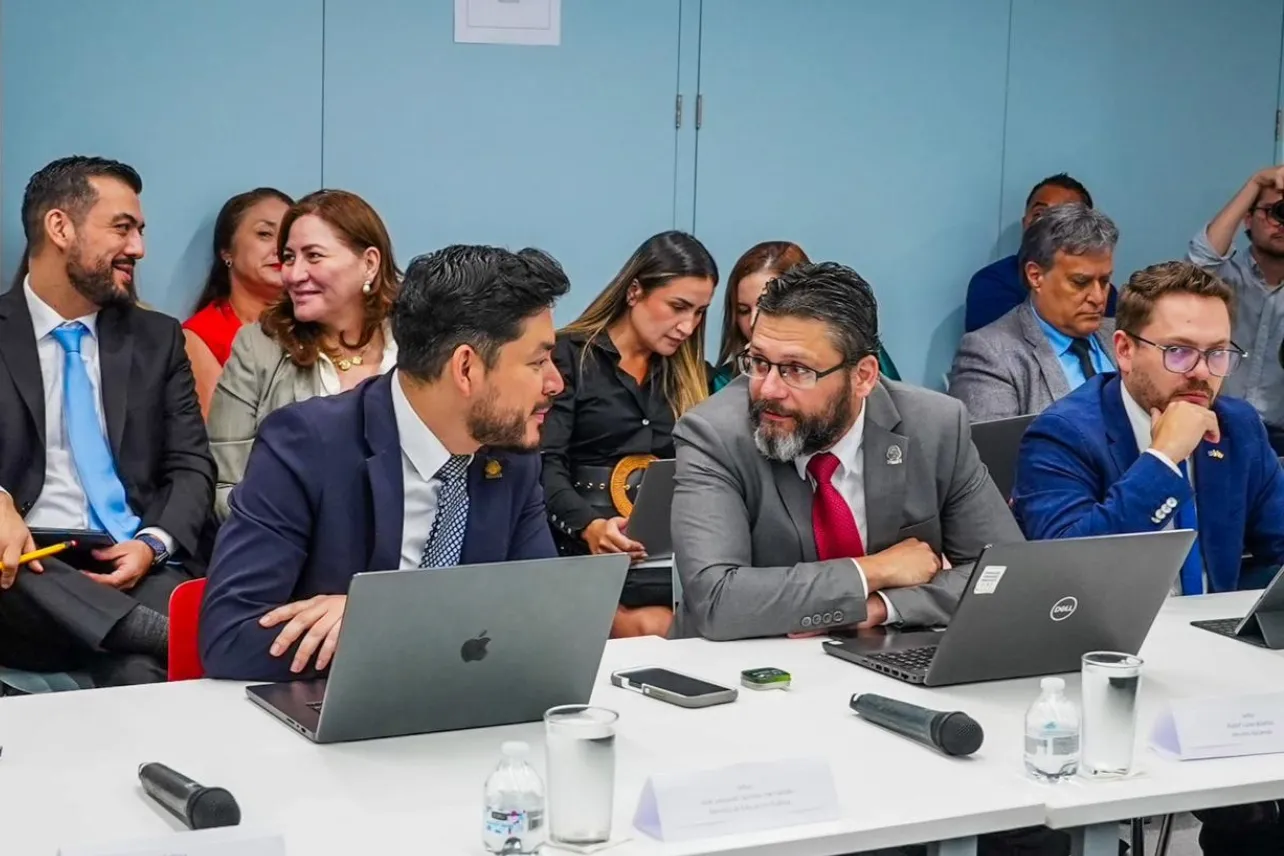 180326_Negociación_FEES_FULL