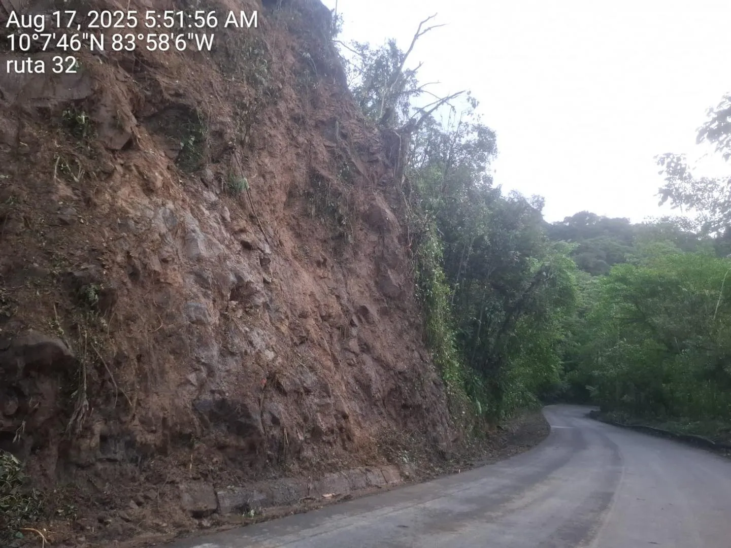 Derrumbes_Ruta_32