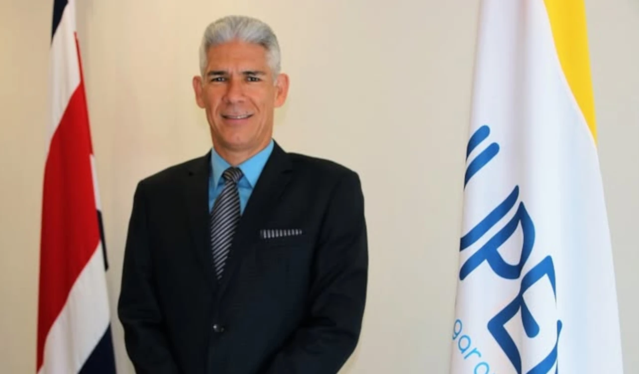 Carlos Arias, Jupema, pensiones