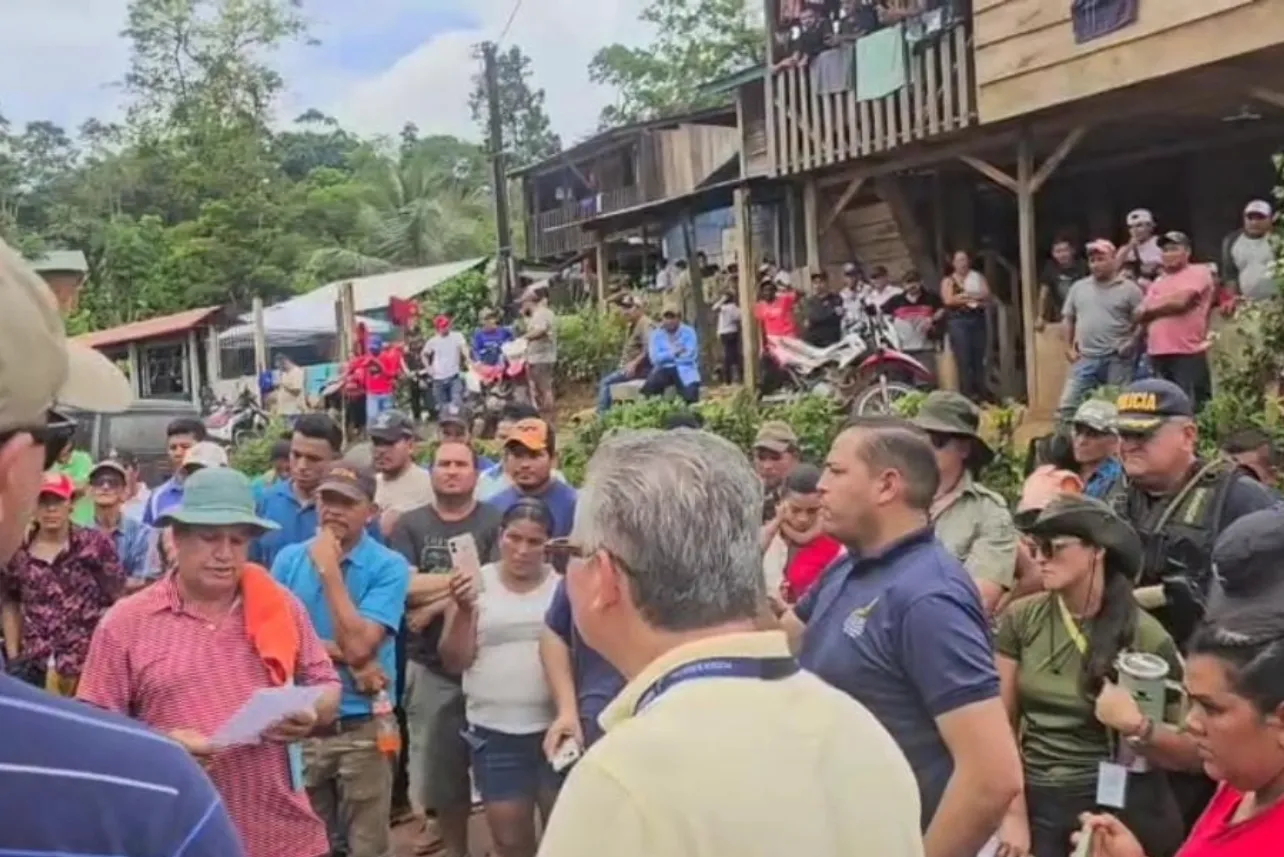 Familias, milla fronteriza, desalojo, demolición, noticias, Costa Rica
