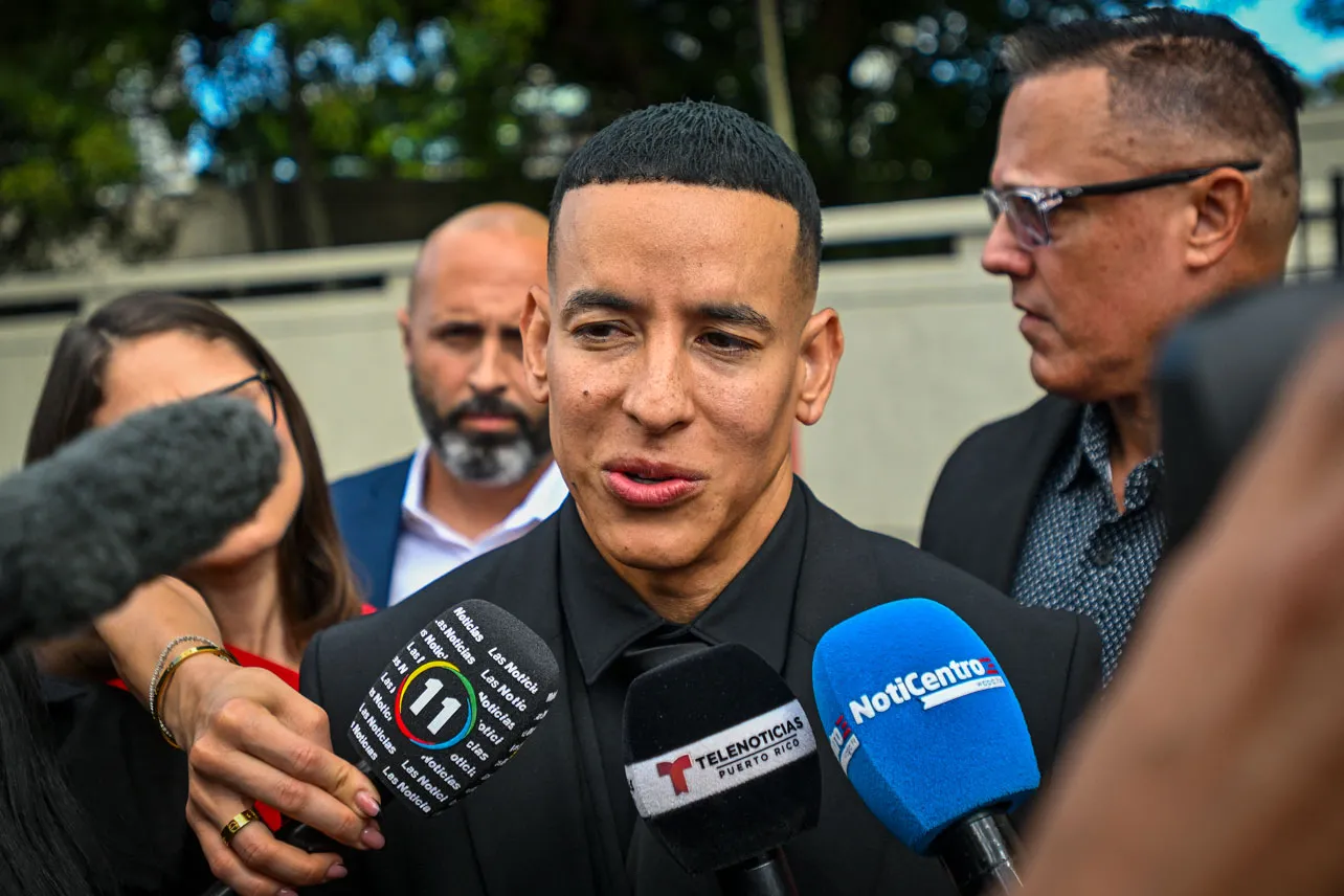 Daddy Yankee, esposa, juicio, desfalco, noticias