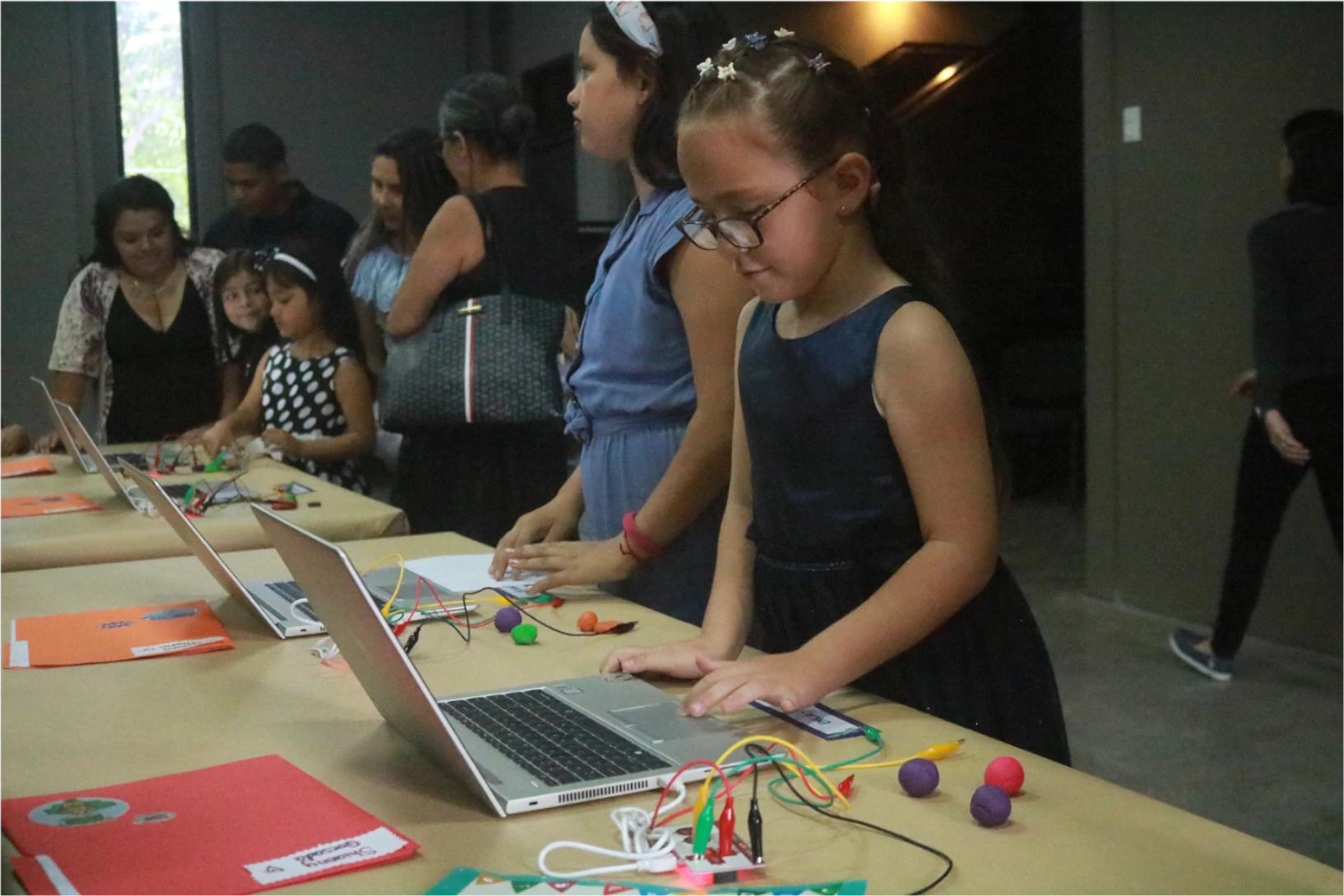 parque la libertad, stem, programa chicas en tecnología, organización de estados iberoamericanos, mujer
