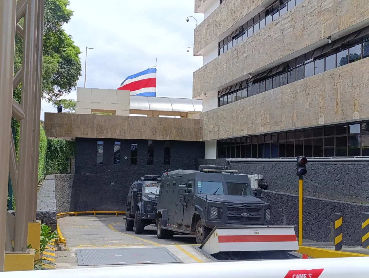 Vehículos_Seguridad_Traslado_Celso_Gamboa
