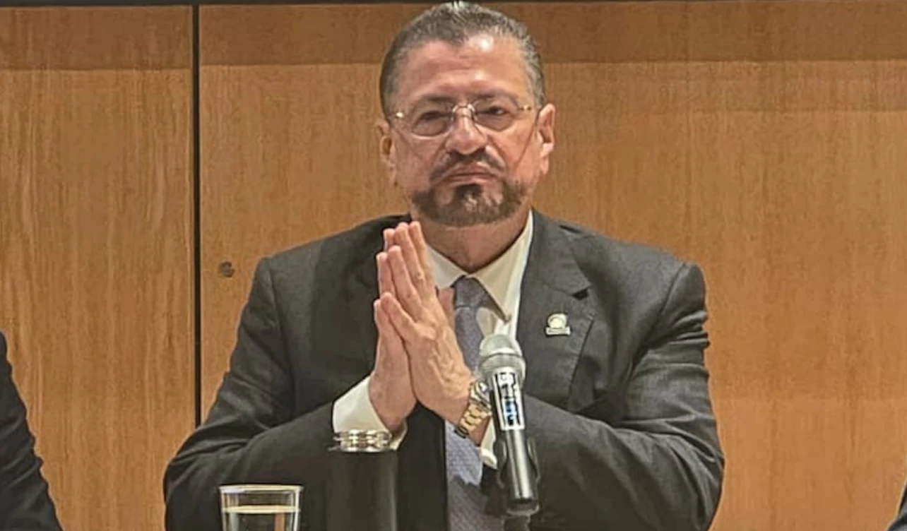 Rodrigo Chaves, frecuencias, subasta, noticias, Costa Rica