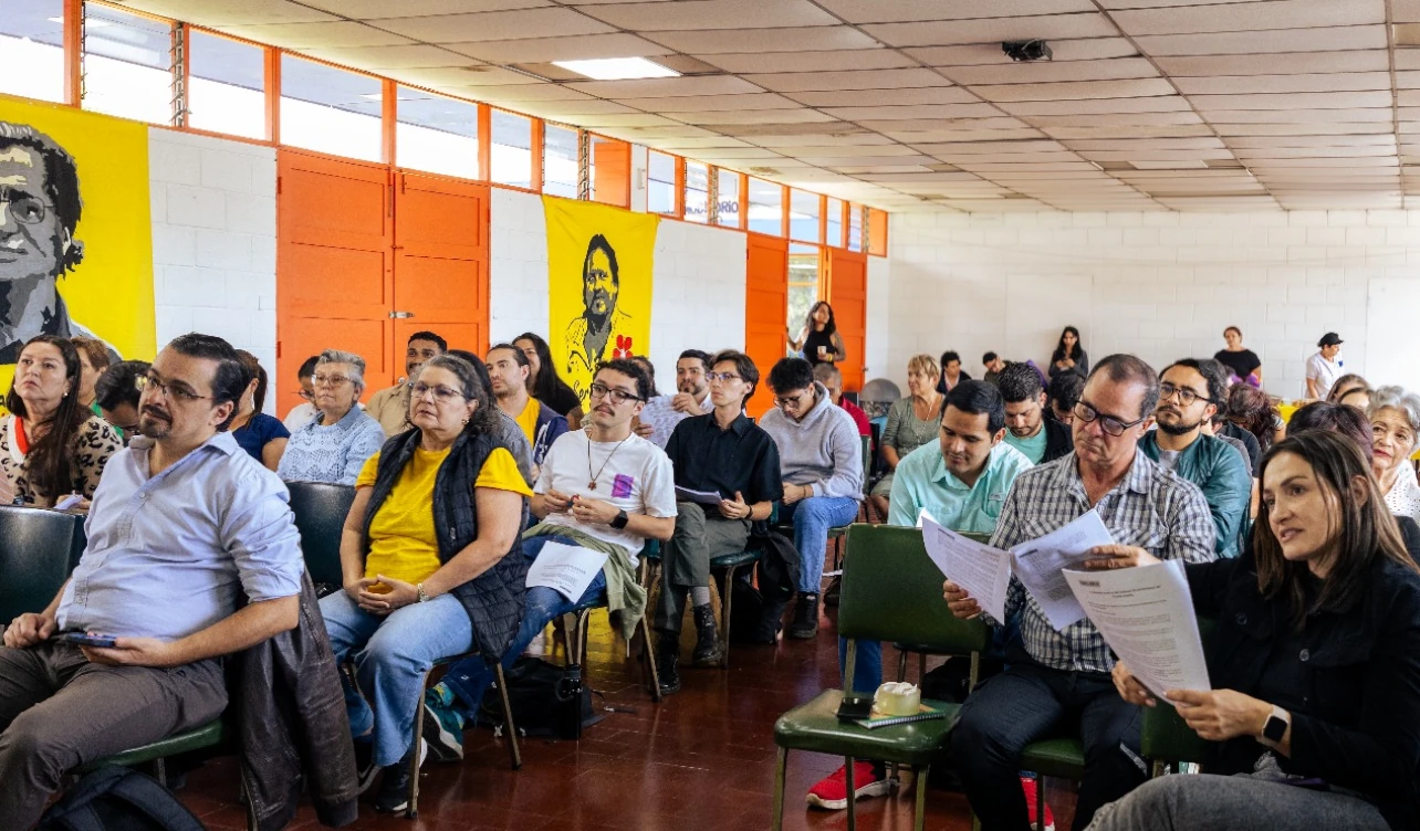 frente amplio, agosto, convención interna
