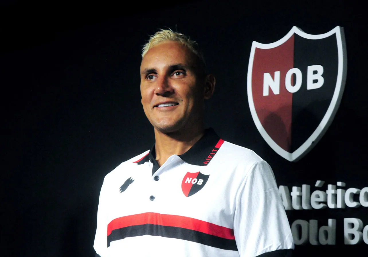 Keylor Navas, Newells, Pumas