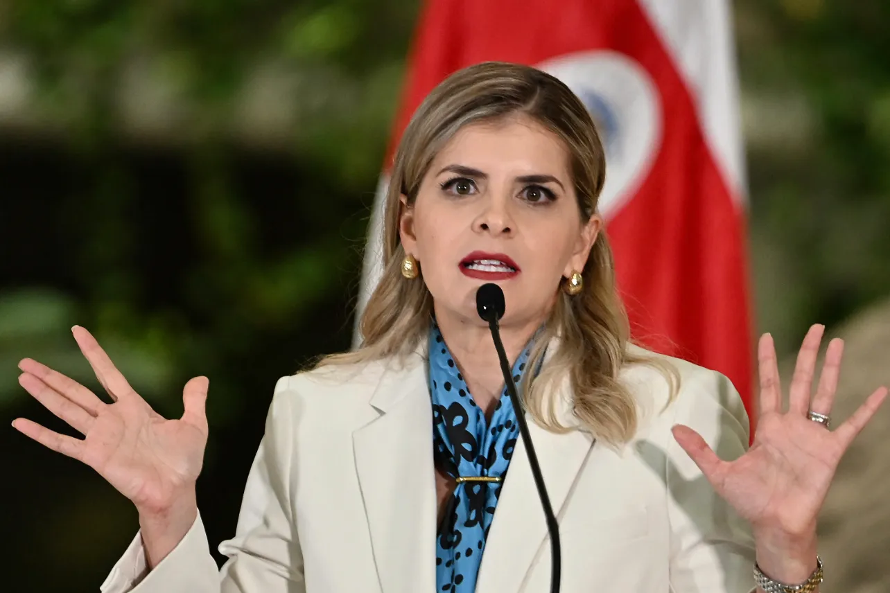 grabar, abogados, presidenta, Laura Fernández, noticias, Costa Rica