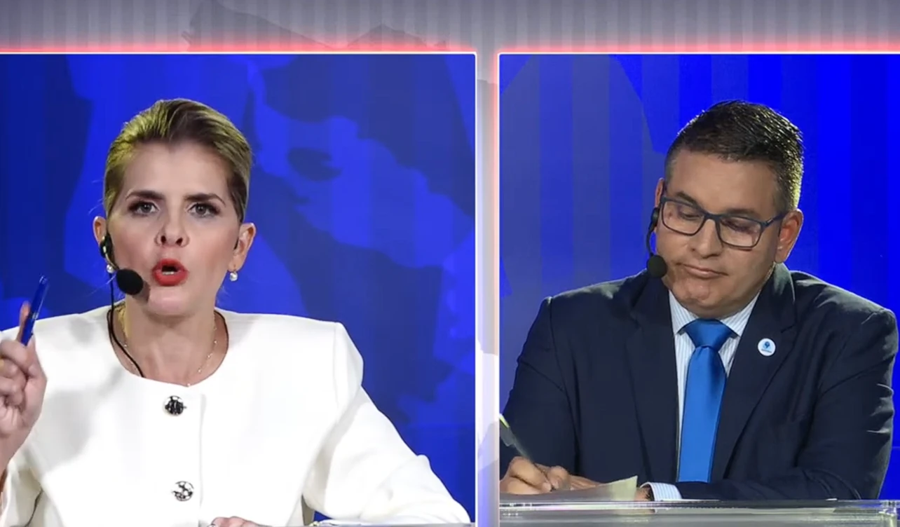 Diputados, Asamblea Legislativa, discusión, Laura Fernández, Fabricio Alvarado, acoso