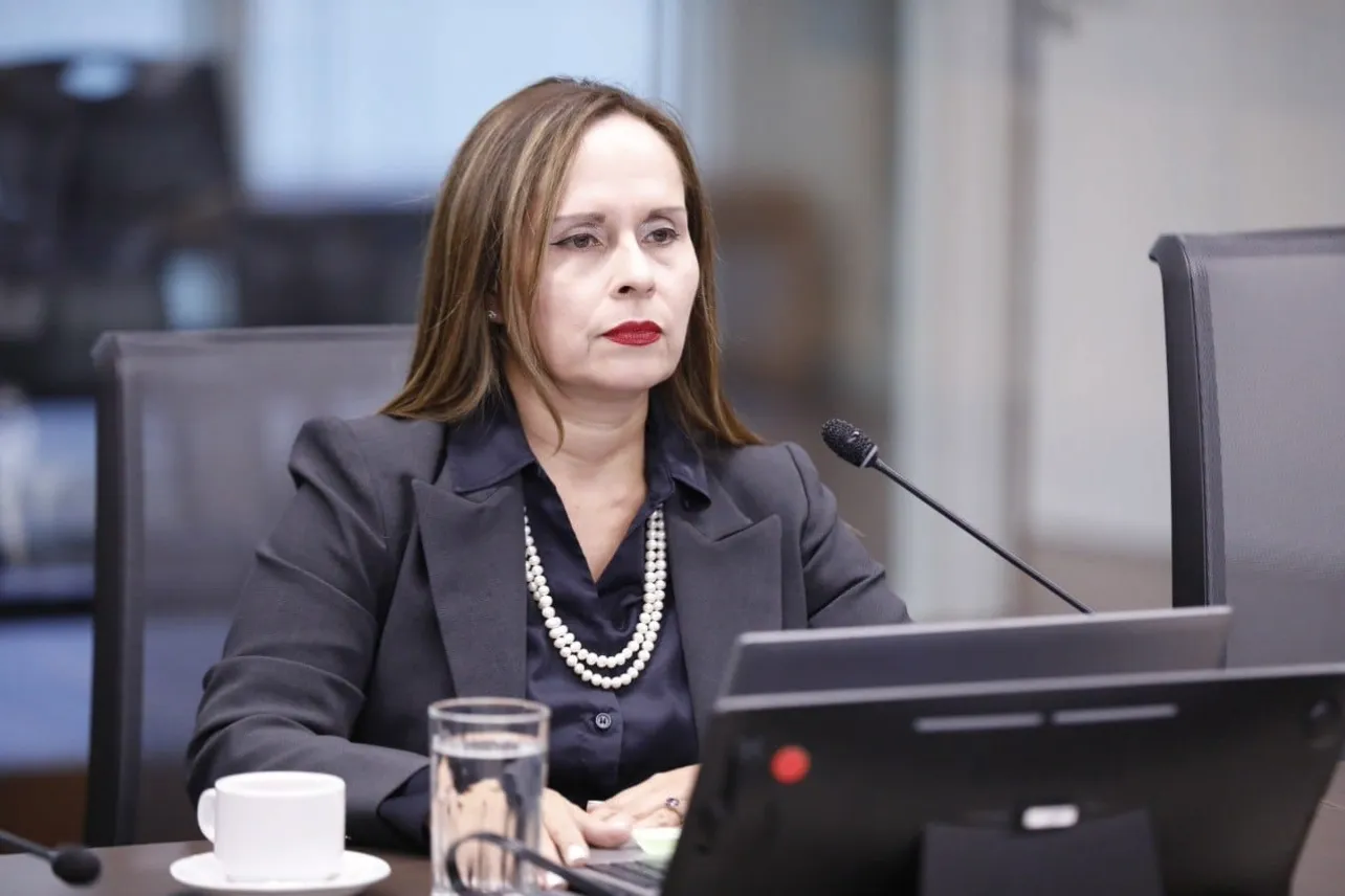 270326_Yara_Jiménez_FULL