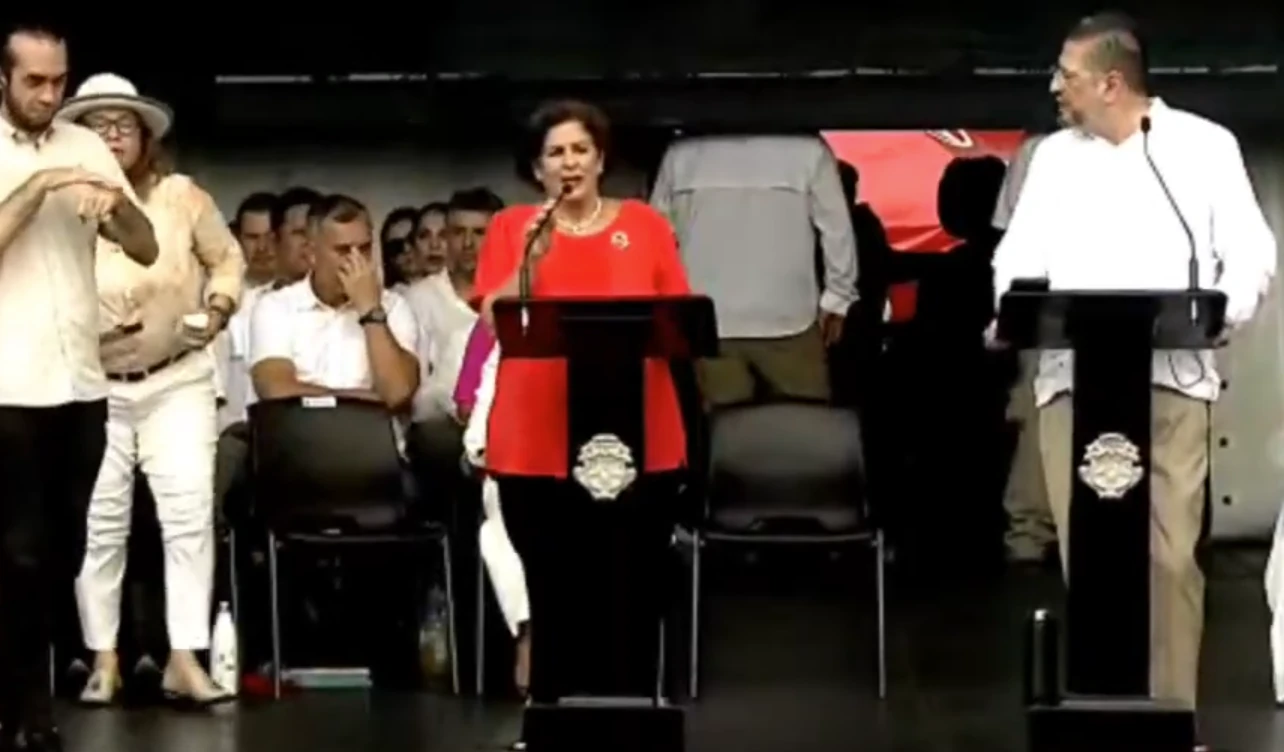 denuncia, Pilar Cisneros, Rodrigo Chaves, Procuraduría de la Ética, TSE