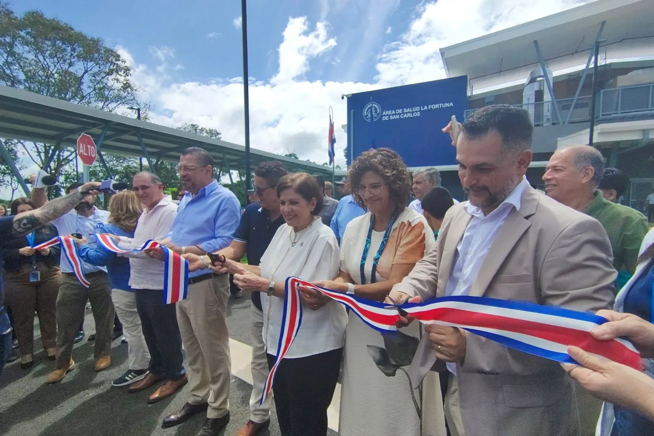 Área de Salud, La Fortuna, San Carlos, accesos, MOPT, cerrar ingreso, noticias, Costa Rica