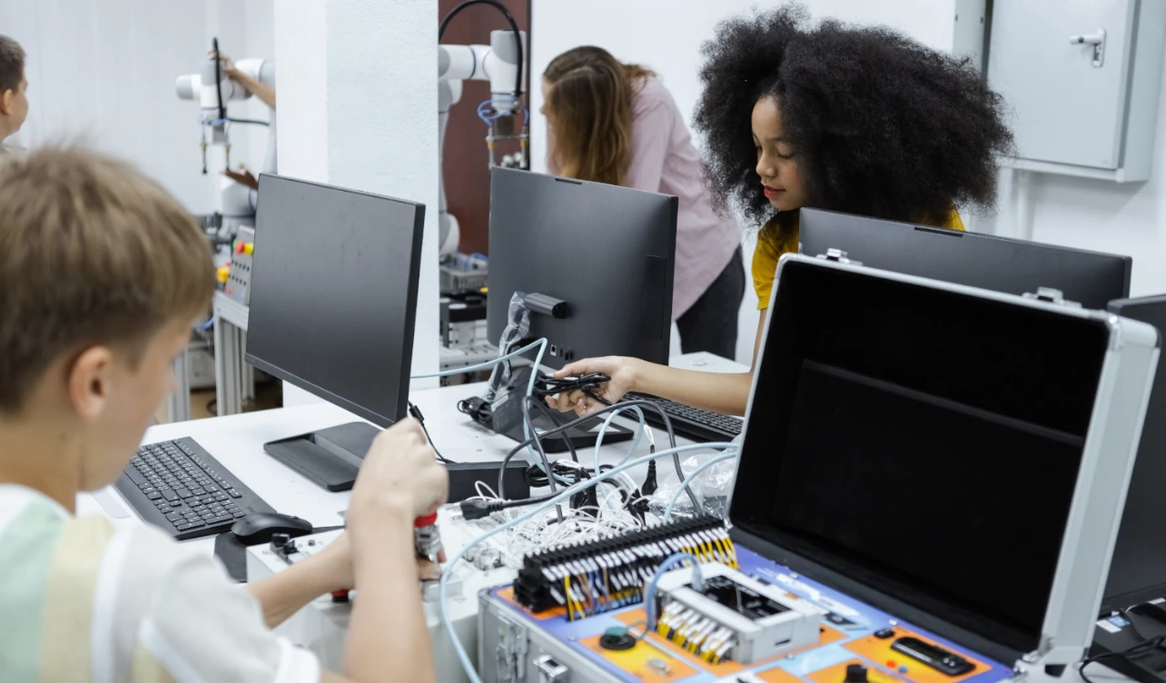 mep, fod, acuerdo, programa educativo, tecnología, cuestionamientos