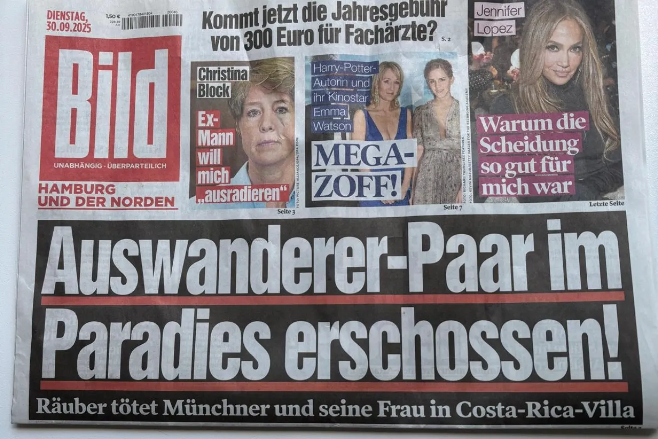 pareja, periódico, Alemania, noticias, Costa Rica, Quepos