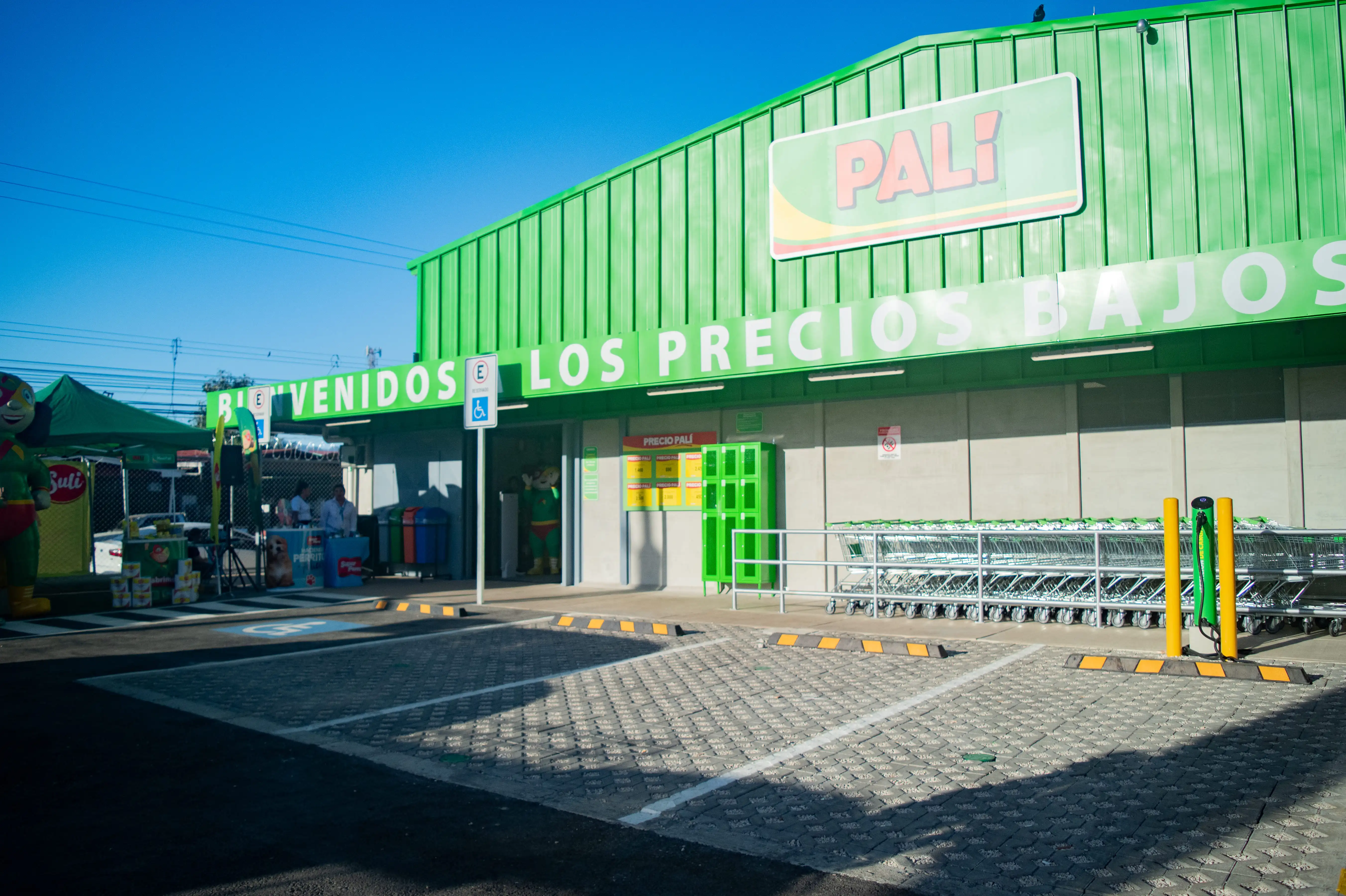 aperturas en Tres Ríos y Santa Cruz