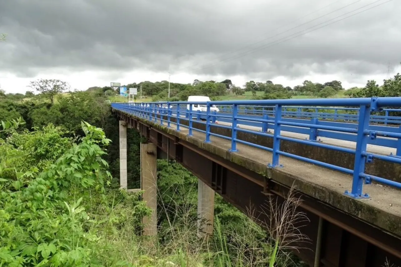 Puente Río ciruelas Ruta 27 