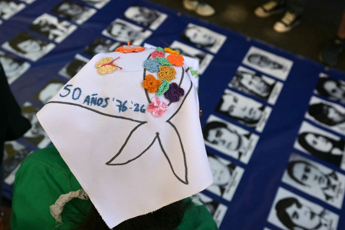 Fotos de desaparecidos en la dictadura argentina