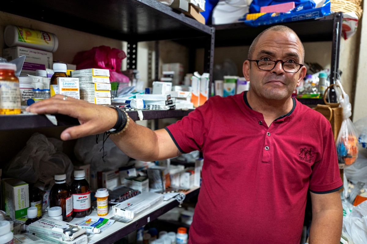 Dependiente de farmacia en Cuba