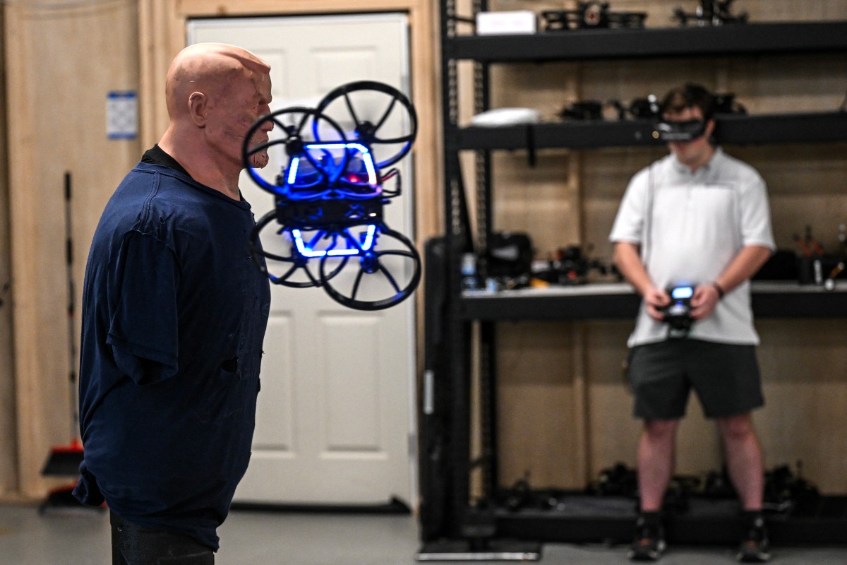 Drones contra atacantes en escuelas en EEUU