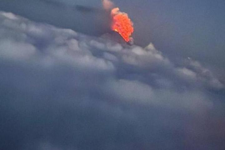 Volcán, erupción, terremoto, Rusia
