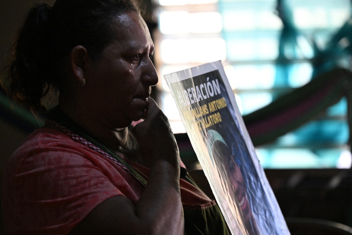 Juicios masivos en El Salvador: madre de Williams Díaz clama por liberación