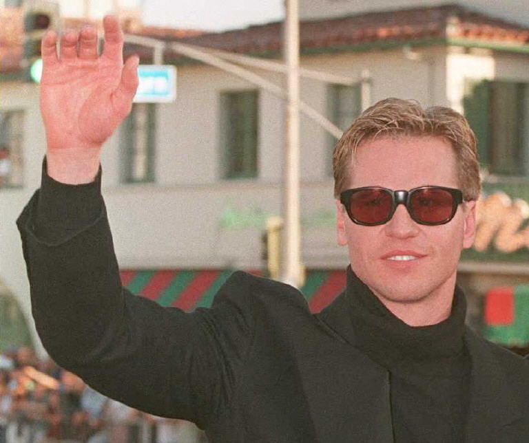Val Kilmer en la premier de Batman Forever en 1995